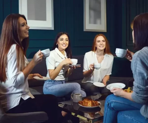 39f9da_e625a9dbea4a42e0940d6c76cd528516~mv2 (1)